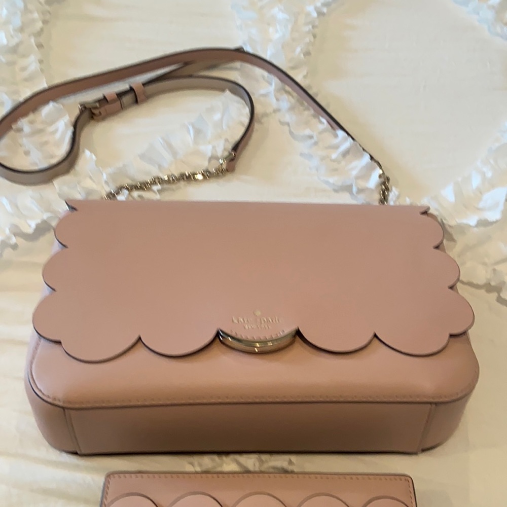 Kate spade scalloped cross soft with matching wallet